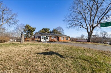 101 Kingstree Rd, King, NC 27021 - photo 4