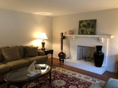 18 Deerhaven Dr, Nashua, NH 03064 - photo 6