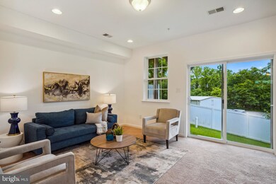 12741 Longford Glen Dr, Germantown, MD 20874 - photo 4