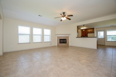 28502 Lockeridge Springs Dr, Spring, TX 77386 - photo 7