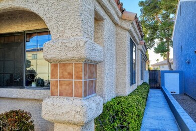 3112 Ocean View Dr, Las Vegas, NV 89117 - photo 5