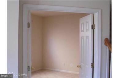 1730 Ann Scarlet Ct, Woodbridge, VA 22191 - photo 6