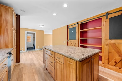 201 Gonyeau Rd, Plainfield, VT 05667 - photo 7