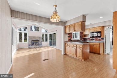 13021 Victoria Heights Dr, Bowie, MD 20715 - photo 4