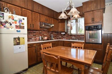 40 Greene St, Warwick, RI 02886 - photo 3