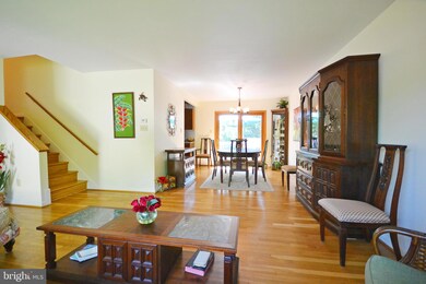 8823 Vernon View Dr, Alexandria, VA 22308 - photo 7