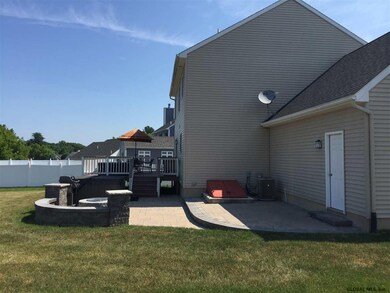 47 Sandy Ln, Selkirk, NY 12158 - photo 4