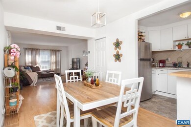 2527 Hydraulic Rd unit 33, Charlottesville, VA 22901 - photo 4