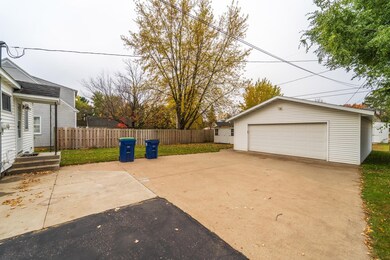 810 N 6th Ave, Wausau, WI 54401 - photo 6