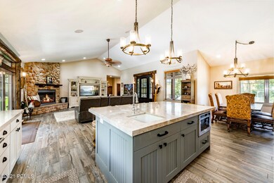 9_Kitchen_high_3724252