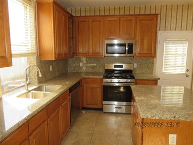 17519 W Copper Lakes Dr, Houston, TX 77095 - photo 6