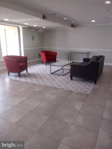 6137 Leesburg Pike unit 507, Falls Church, VA 22041 - photo 3