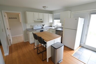 2 Appletree Ln, Essex, VT 05452 - photo 6