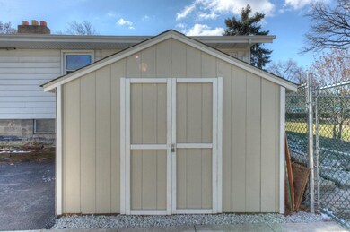 8628 Kleinman Rd, Highland, IN 46322 - photo 4