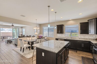 16 Kitchen