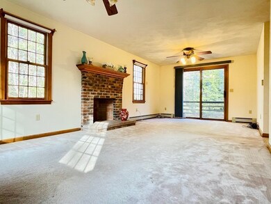 34 Bellingham St, Mendon, MA 01756 - photo 4