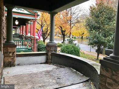 810 N 3rd St, Reading, PA 19601 - photo 4