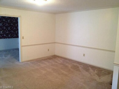 1918 Harvell St, Asheboro, NC 27205 - photo 6