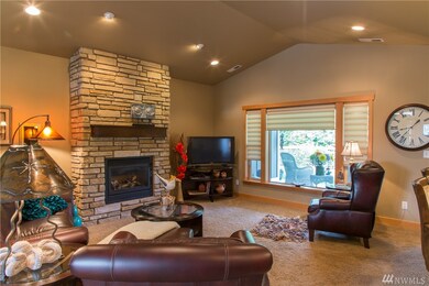 831 Hemlock Ct, Lynden, WA 98264 - photo 5