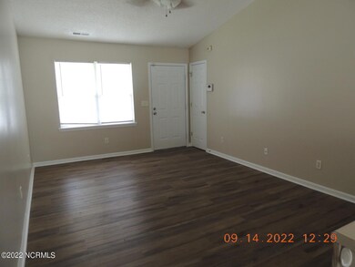 107 Croatan Ct, Jacksonville, NC 28546 - photo 5