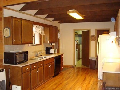 563 Bee Tree Ln unit 42, Mars Hill, NC 28754 - photo 4