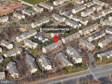 13138 Kidwell Field Rd, Herndon, VA 20171 - photo 3