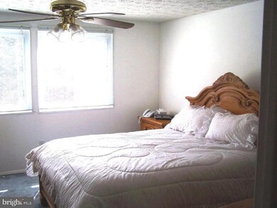 3801 Evans Trail Ct, Beltsville, MD 20705 - photo 3