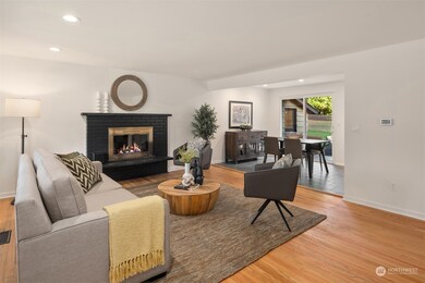 8822 Bowdoin Way, Edmonds, WA 98026 - photo 4