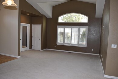 19919 Powers Rd, Bend, OR 97702 - photo 5