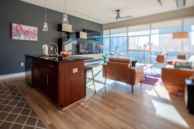 Carlyle's Watch unit 803, Columbus, OH 43215 - photo 3