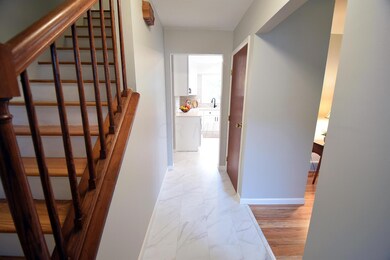 1711 Calgary Dr, Columbus, OH 43229 - photo 6