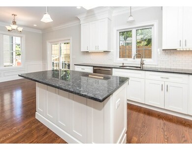 14 Huntington St, Waltham, MA 02452 - photo 5