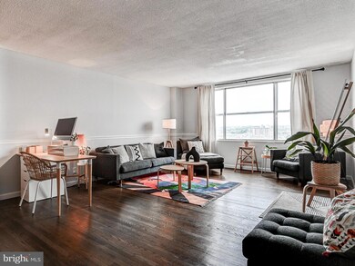 St. Paul at Chase Condominiums unit 1809, Baltimore, MD 21202 - photo 4