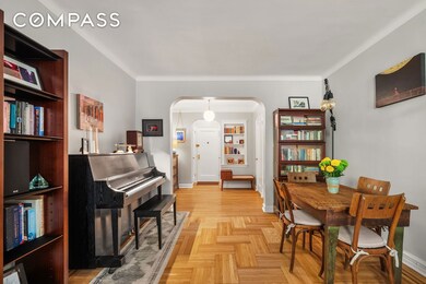 360 Clinton Ave unit 4, Brooklyn, NY 11238 - photo 2