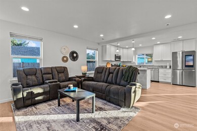 604 Harman Way S, Orting, WA 98360 - photo 4