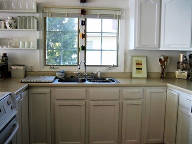 1156 Anthony Rd, Portsmouth, RI 02871 - photo 6