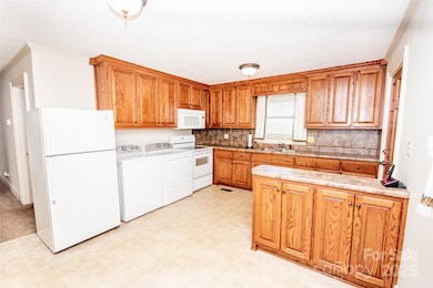 1690 Midway Rd, Stony Point, NC 28678 - photo 4