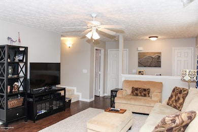 8331 Grand Trevi Dr unit 5903, Louisville, KY 40228 - photo 7