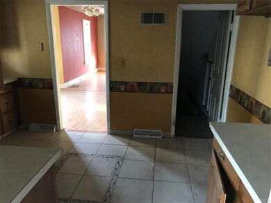 4533 Main St, Whitehall, PA 18052 - photo 7