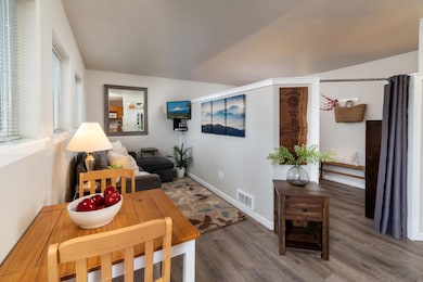 56856 Enterprise Dr unit A5, Sunriver, OR 97707 - photo 7