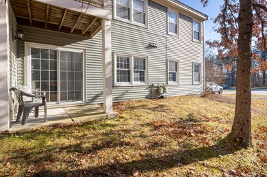 19 Somerset unit 19, Freeport, ME 04032 - photo 2