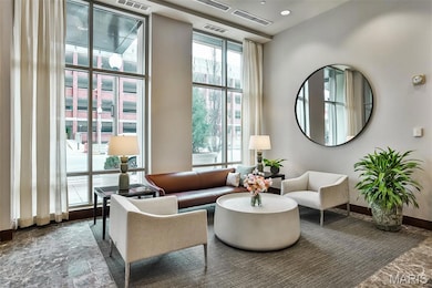 Park East Tower Condos unit 1401, Saint Louis, MO 63108 - photo 4