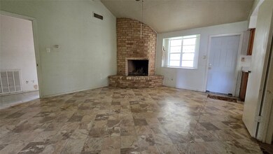 10907 Sharpview Dr, Houston, TX 77072 - photo 3