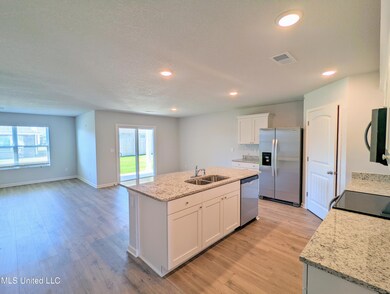 24 Pine St, Byhalia, MS 38611 - photo 5