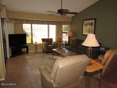 Comfortable AZ room with warm colors