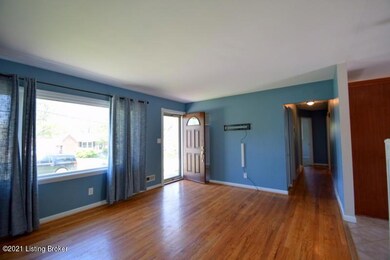 9510 Plumwood Rd, Louisville, KY 40291 - photo 4