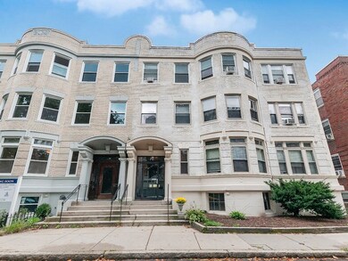 75 Park St unit 8, Brookline, MA 02446 - photo 2