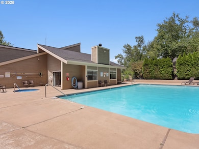 9778 SE Talbert St unit 9778, Clackamas, OR 97015 - photo 2