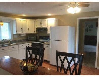 7 Phillips Ave, Wilmington, MA 01887 - photo 4