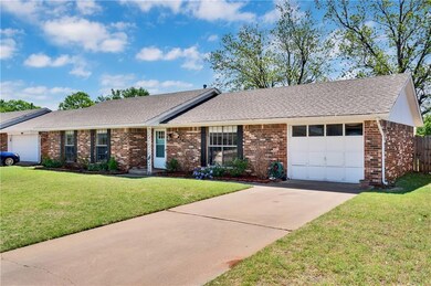 404 Kimberly Dr, Elk City, OK 73644 - photo 3